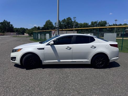 Used 2013 Kia Optima LX FWD image 4