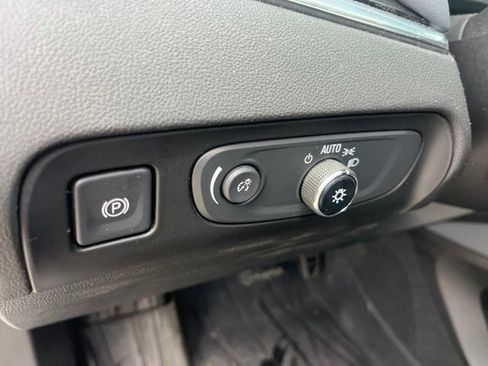 Used 2018 Buick Enclave Premium w/ Trailering Package FWD image 15