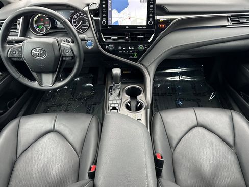 Used 2023 Toyota Camry XSE w/ Navigation Package image 10