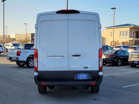 Used 2022 Ford E-Transit Medium Roof w/ Interior Upgrade Package image 13