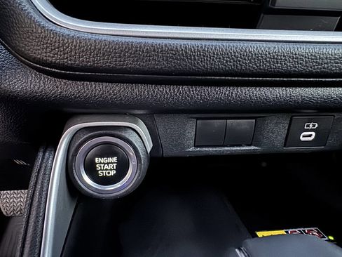 Used 2024 Toyota Grand Highlander AWD image 33