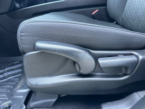 Used 2025 Honda Ridgeline Sport image 15