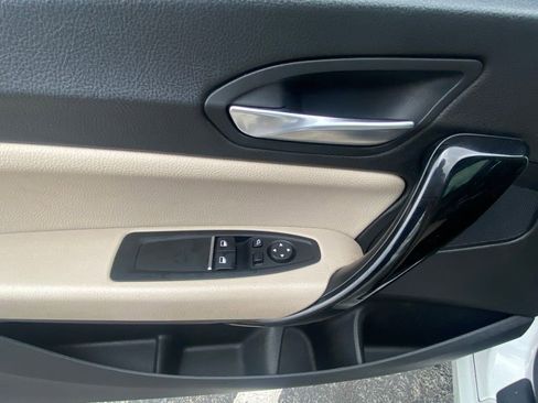 Used 2018 BMW 230i Coupe RWD image 11