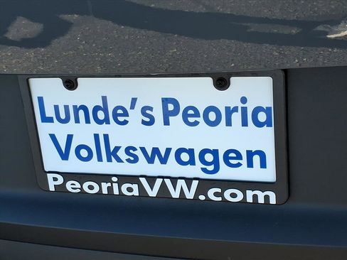 New 2026 Volkswagen ID.4 Pro image 9