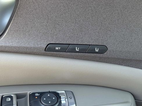 New 2026 Kia Carnival EX image 21