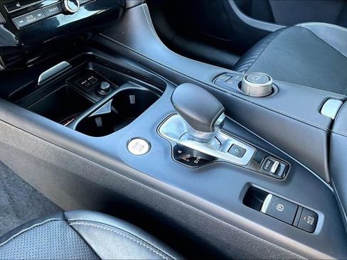 Used 2022 INFINITI QX50 Essential image 14