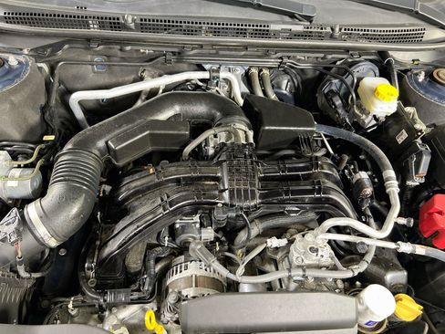 Used 2024 Subaru Outback Premium AWD/4WD image 30