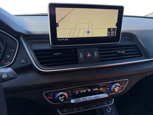 Used 2018 Audi Q5 2.0T Premium Plus w/ Premium Plus Package image 12