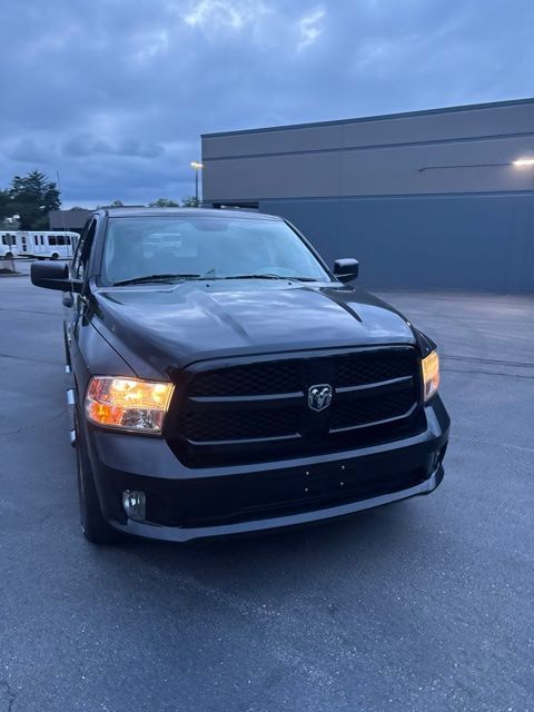 Used 2014 RAM 1500 Express AWD/4WD image 3