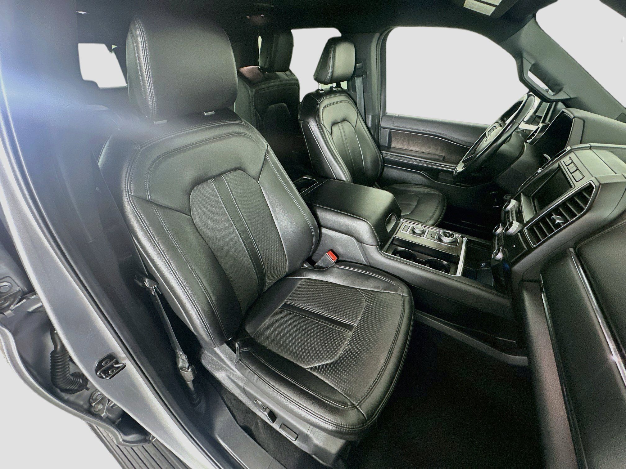 Used 2021 Ford Expedition Limited AWD/4WD image 34