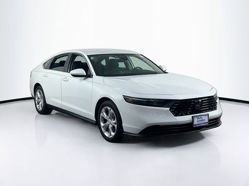 Used 2023 Honda Accord LX image 3
