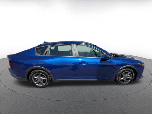 Used 2025 Kia K4 LXS image 16