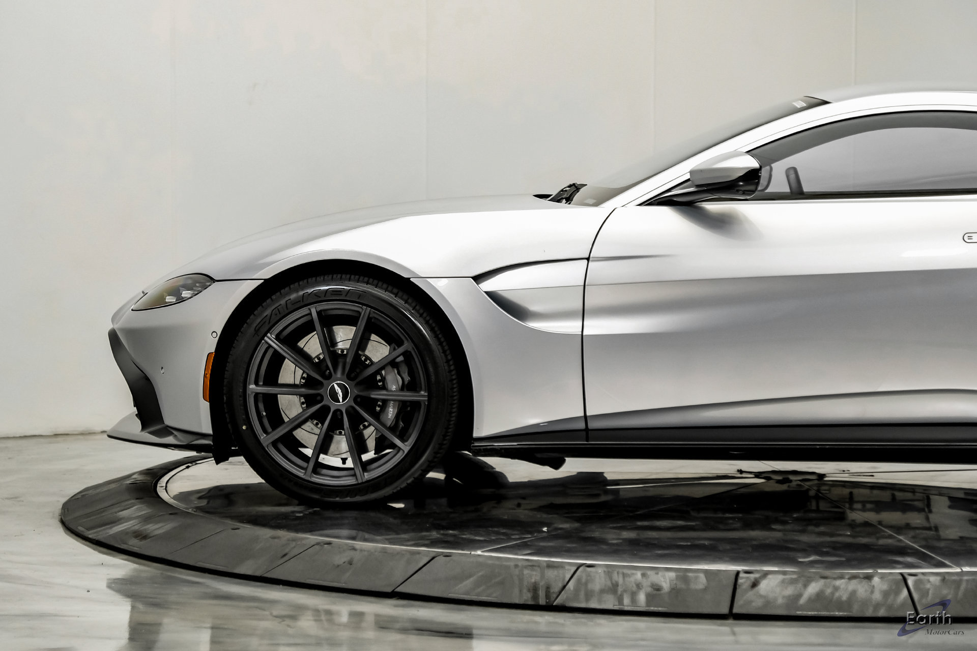 Used 2020 Aston Martin V8 Vantage Coupe RWD image 8