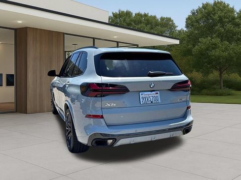 Used 2026 BMW X5 sDrive40i w/ Executive Package RWD image 11