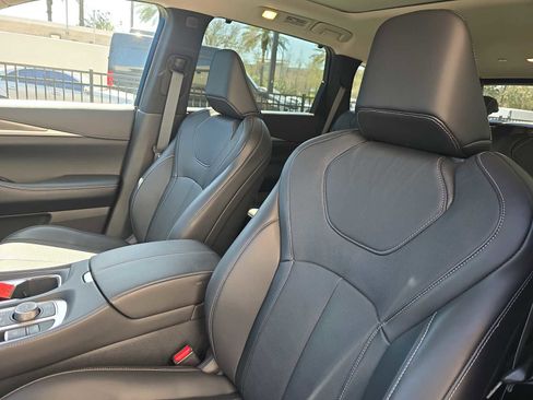 Used 2025 INFINITI QX60 Luxe image 15