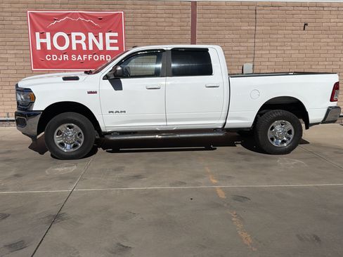 Used 2021 RAM 2500 Big Horn AWD/4WD image 2