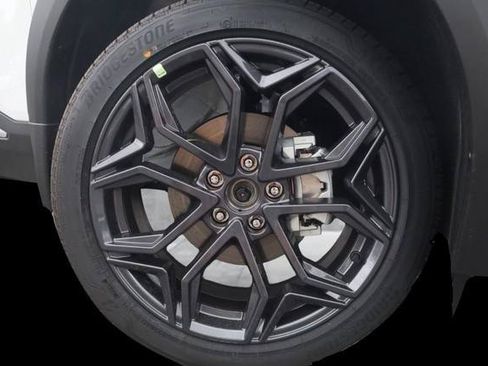 New 2026 Nissan Kicks SR AWD/4WD image 3