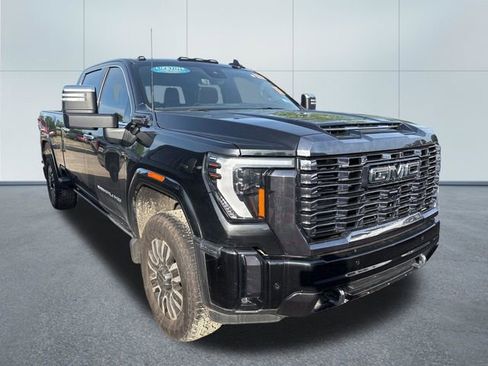 Used 2024 GMC Sierra 2500 Denali Ultimate AWD/4WD image 5