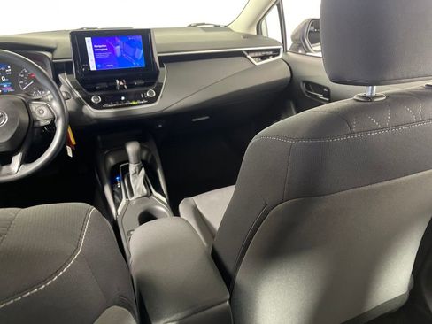 Used 2024 Toyota Corolla LE image 18