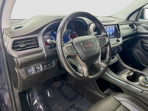 Used 2022 GMC Acadia AT4 w/ Technology Package AWD/4WD image 11
