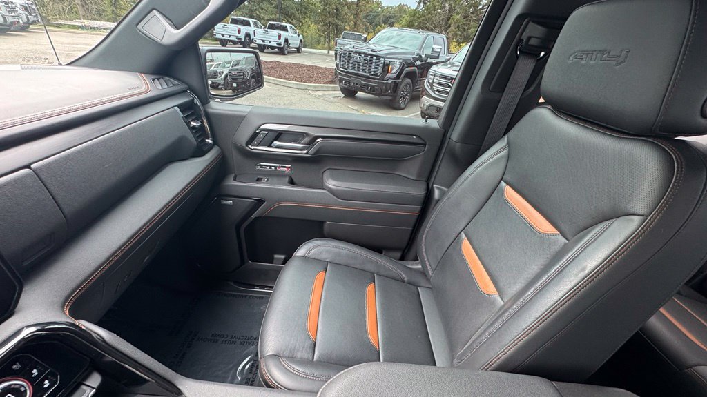 Used 2025 GMC Sierra 1500 AT4 w/ AT4 Premium Package AWD/4WD image 27