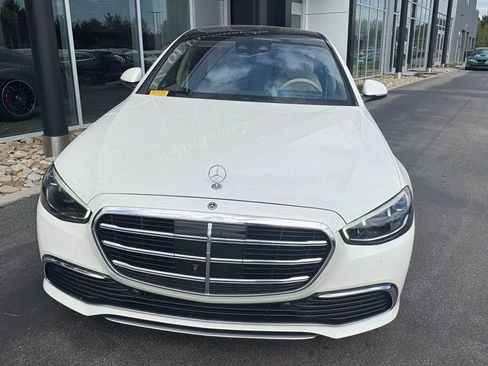 Used 2023 Mercedes-Benz S 500 4MATIC image 3