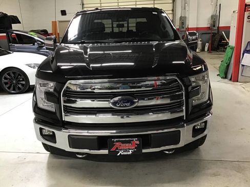 Used 2017 Ford F150 Lariat w/ Equipment Group 502A Luxury AWD/4WD image 2
