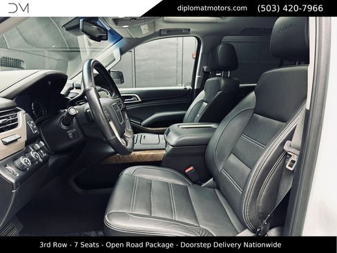 Used 2018 GMC Yukon Denali w/ Open Road Package AWD/4WD image 18