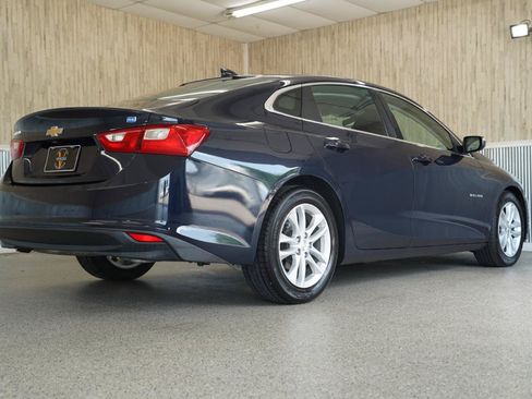 Used 2016 Chevrolet Malibu Hybrid w/ Leather Package FWD image 10