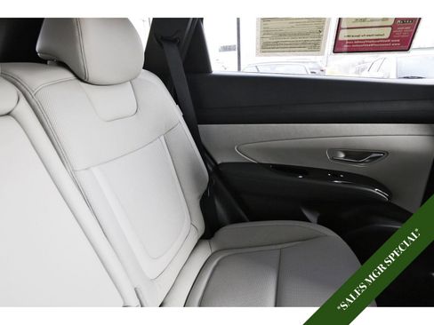 Used 2025 Hyundai Tucson Limited image 14