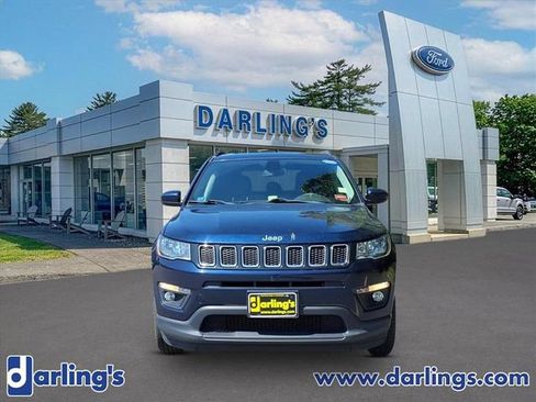 Used 2018 Jeep Compass Latitude w/ Cold Weather Group AWD/4WD image 2