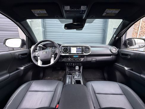 Used 2023 Toyota Tacoma Limited w/ Nightshade Package image 8