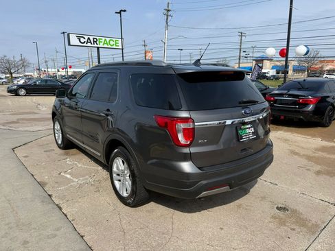 Used 2019 Ford Explorer XLT w/ Equipment Group 201A image 8