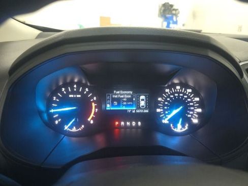 Used 2020 Ford Edge SE FWD image 27