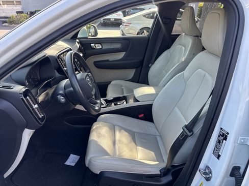 Used 2021 Volvo XC40 T5 Inscription AWD/4WD image 9
