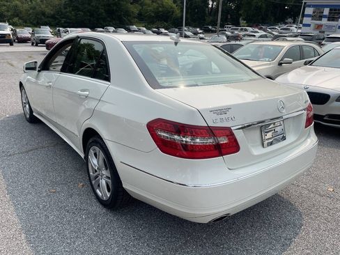 Used 2011 Mercedes-Benz E 350 4MATIC Sedan image 5