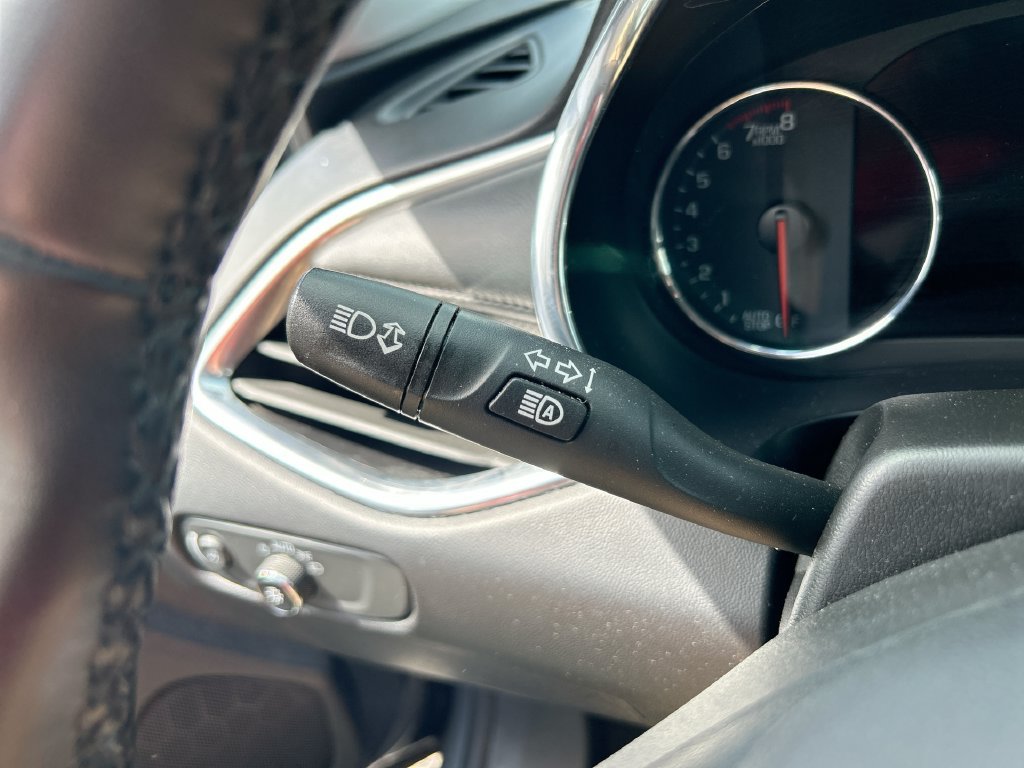 Used 2025 Chevrolet Malibu LT FWD image 33