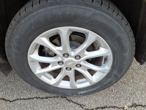 Used 2019 Chevrolet Equinox LT image 8