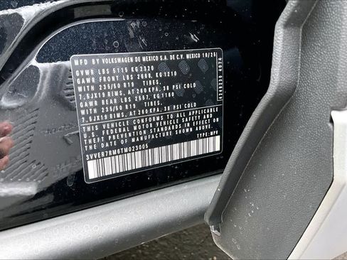 New 2026 Volkswagen Tiguan SE image 35