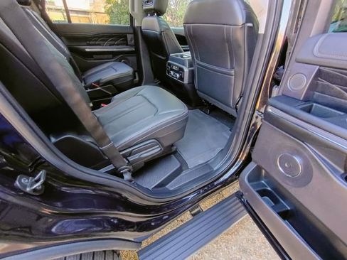 Used 2019 Ford Expedition Platinum image 57