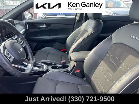 Certified 2023 Kia Forte GT-Line image 11