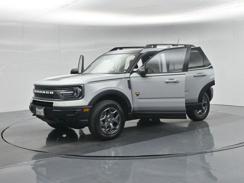Certified 2023 Ford Bronco Sport Badlands w/ Premium Package AWD/4WD image 35