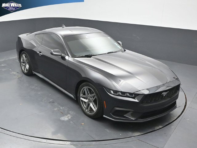 Used 2024 Ford Mustang Coupe RWD image 9