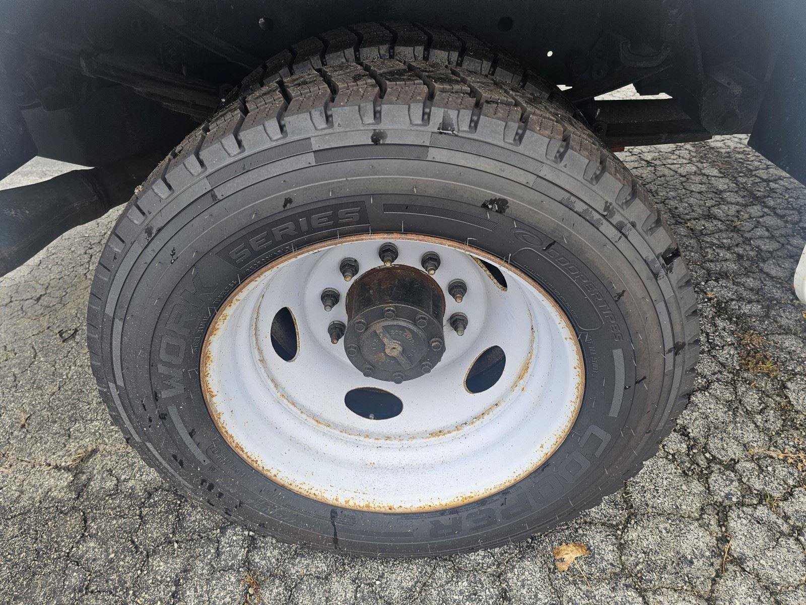 Used 2019 Ford F550 4x4 Regular Cab Super Duty image 11
