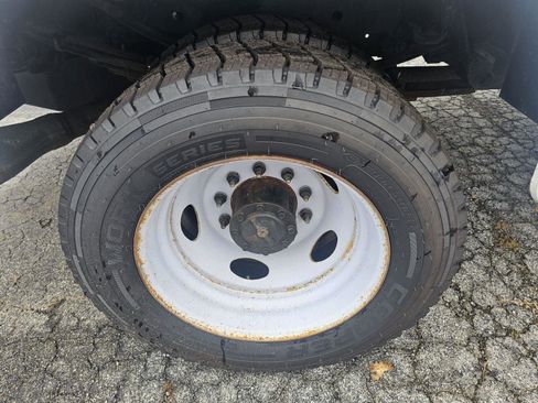 Used 2019 Ford F550 4x4 Regular Cab Super Duty image 11