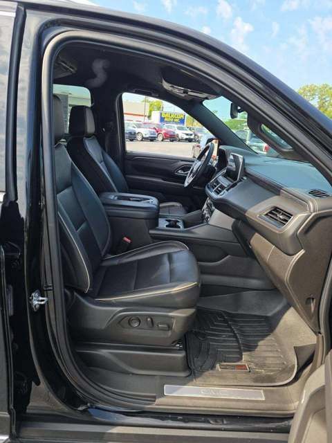 Used 2021 GMC Yukon XL SLT AWD/4WD image 7