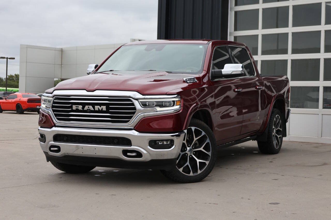 Used 2019 RAM 1500 Limited AWD/4WD image 3