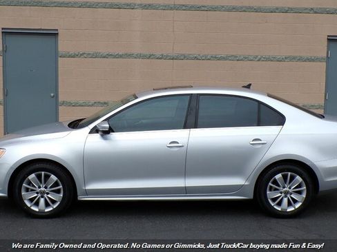 Used 2015 Volkswagen Jetta SE image 5