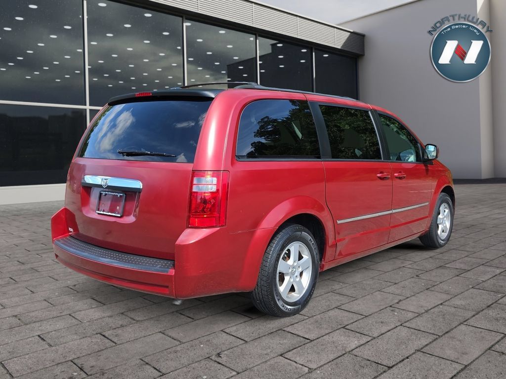 Used 2010 Dodge Grand Caravan SXT FWD image 5