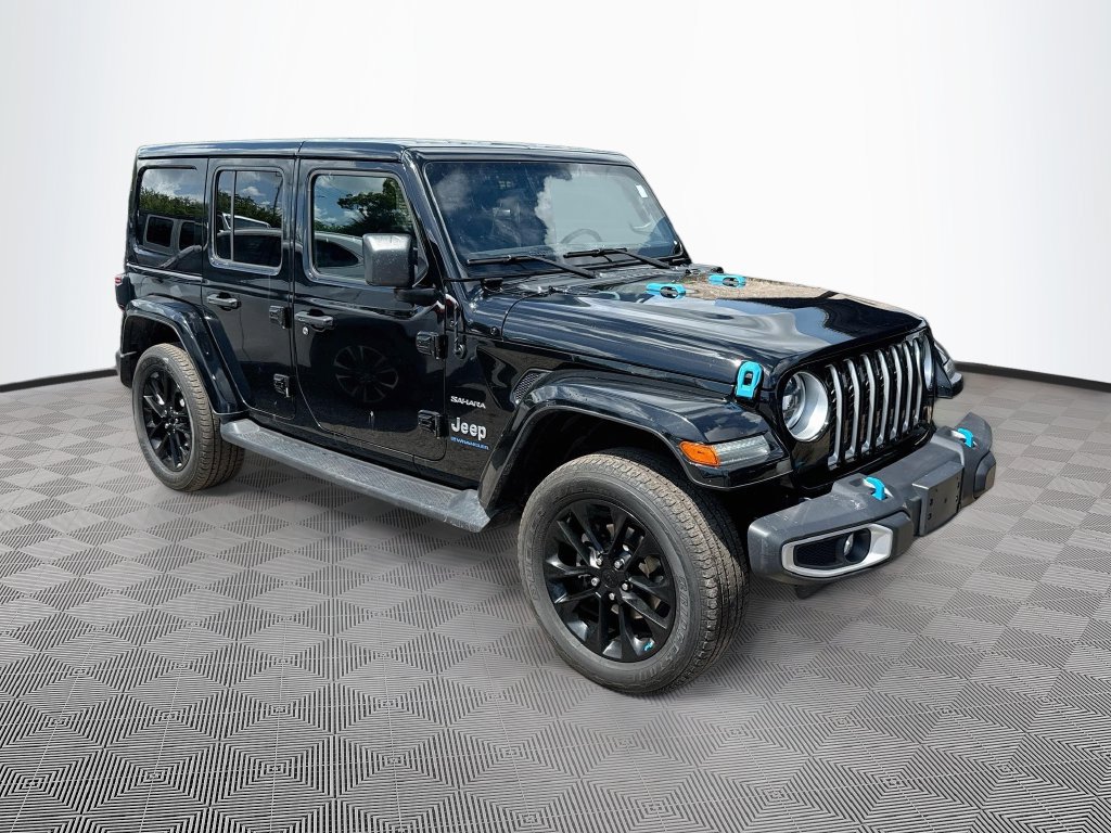 Used 2023 Jeep Wrangler Unlimited Sahara w/ Cold Weather Group AWD/4WD image 4